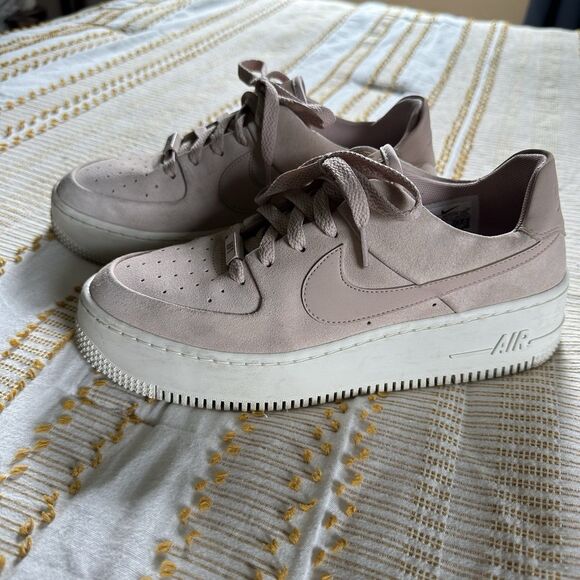Nike Air Force 1 Women’s AF1 Sage Low Particle Beige/Phantom Platform Size 8.5 - Picture 2 of 14